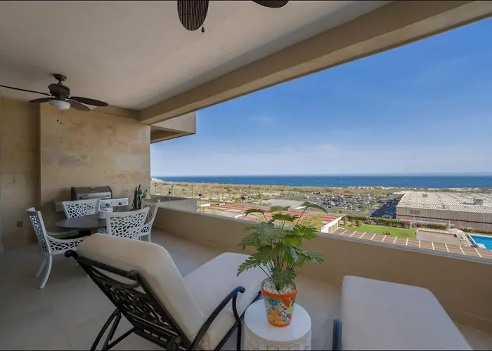 Arch Views, 2 Pools, Gym, Stylish, 2bd, Sleeps 6 * El Pueblito (Baja California Sur)