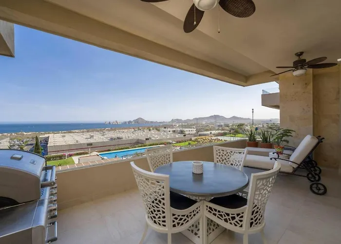 Arch Views, 2 Pools, Gym, Stylish, 2bd, Sleeps 6 El Pueblito (Baja California Sur)