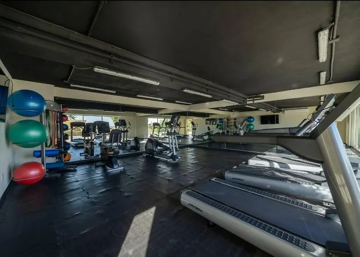 Apartment Arch Views, 2 Pools, Gym, Stylish, 2bd, Sleeps 6 El Pueblito (Baja California Sur)